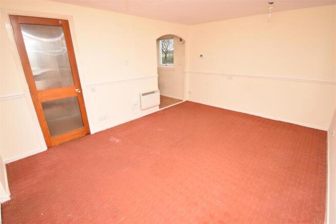 LOUNGE-BEDROOM (3).JPG