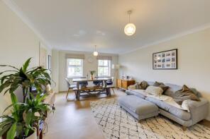 Flat 4, 56, Lullingstone Lane, Lewisham, London SE13 6UH