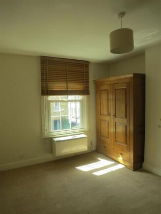 12) Bedroom 3.jpg
