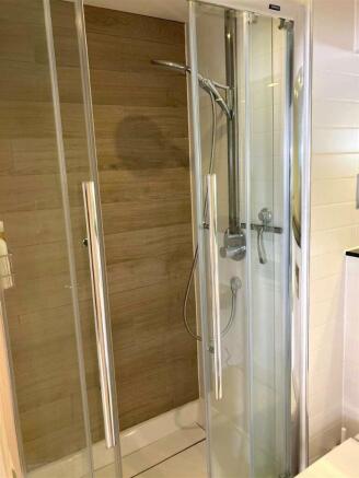 Shower.jpg
