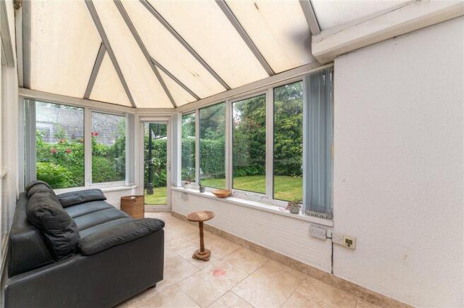 4 bed Detached for sale Image 11