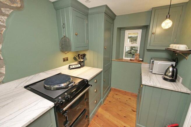 2 bed Semi-Detached for sale Image 7