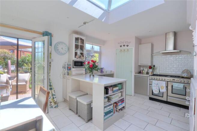 3 bed Semi-Detached for sale Image 9
