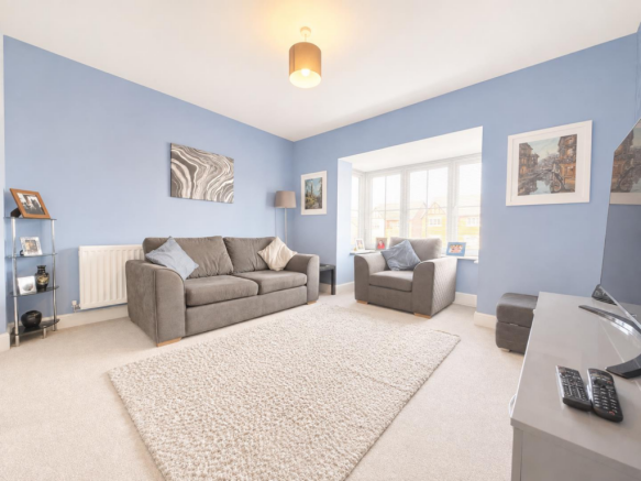 4 bed Detached for sale Image 4
