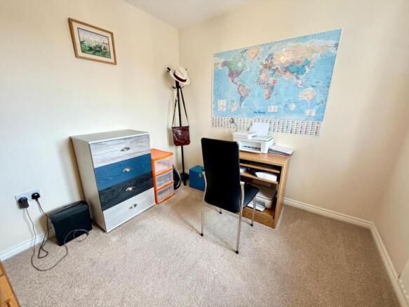 4 bed Detached for sale Image 11