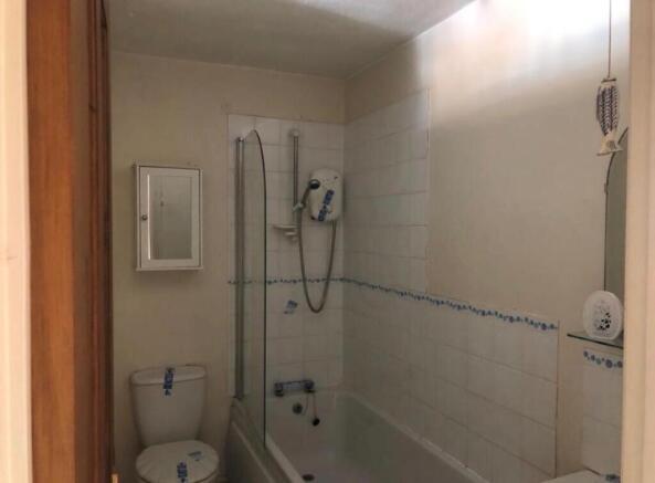 3 bed Terraced for sale Image 7