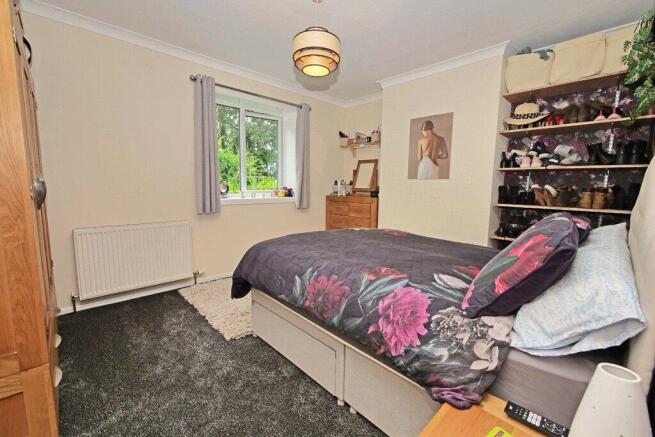 3 bed Semi-Detached for sale Image 7