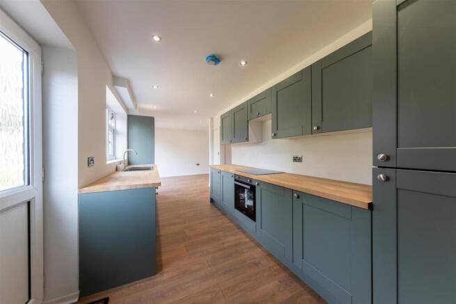 25 The Paddock-001.jpg