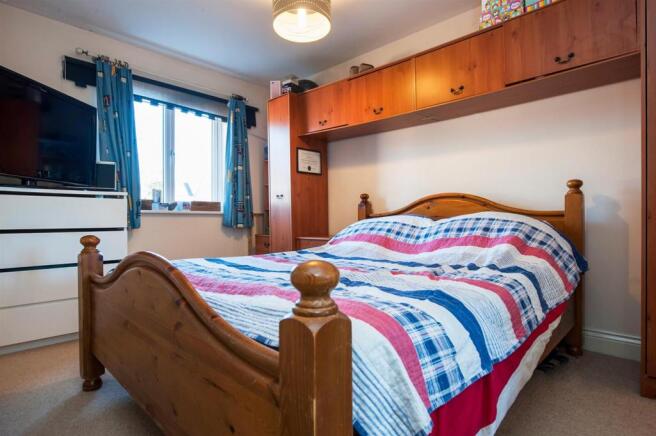 Bedroom 1.jpg