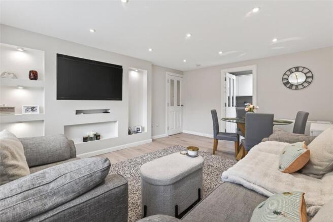 Mortonhall Park Cres