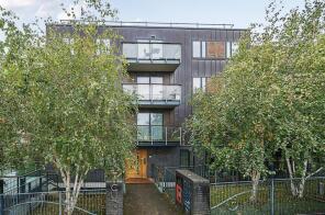 Flat 3, 2 Curve Court, Victoria Road, Hendon, London NW4 2AF