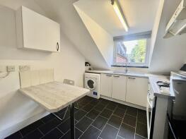 36, Derwentwater Grove, Headingley, Leeds LS6 3EN