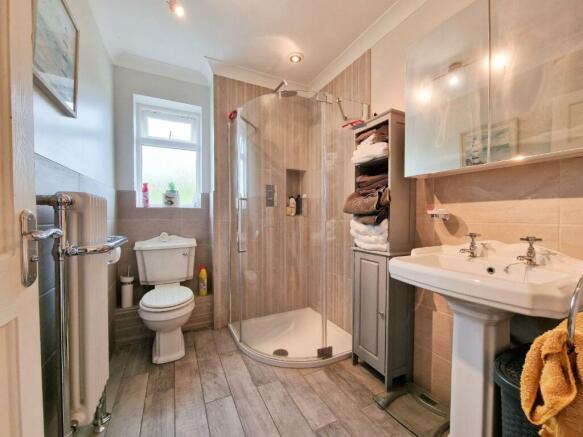 Family Shower Room