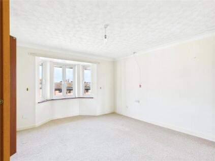 Swan Court, Mistley, Manningtree, Essex, CO11