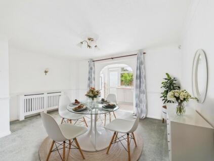 Ridgestone Avenue, Bilton, Hull, HU11 4AJ