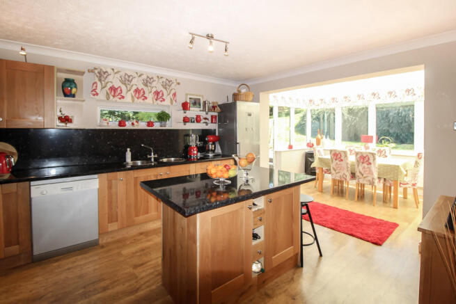 Kitchen/Dining Ro...
