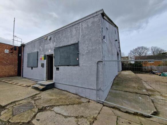 Unit & Yard