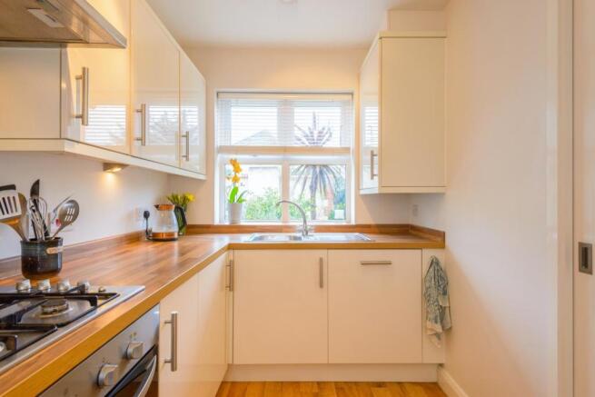 HCTACDER69 - Kitchen H.jpg