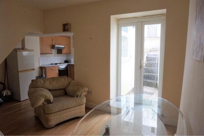 Lounge / Kitchen