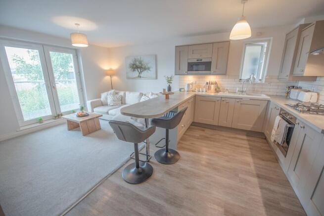 2 bed Apartment for sale Image 4