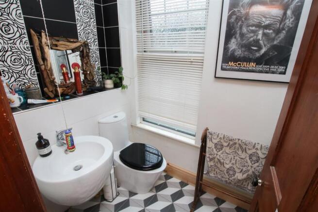 SEPARATE WC