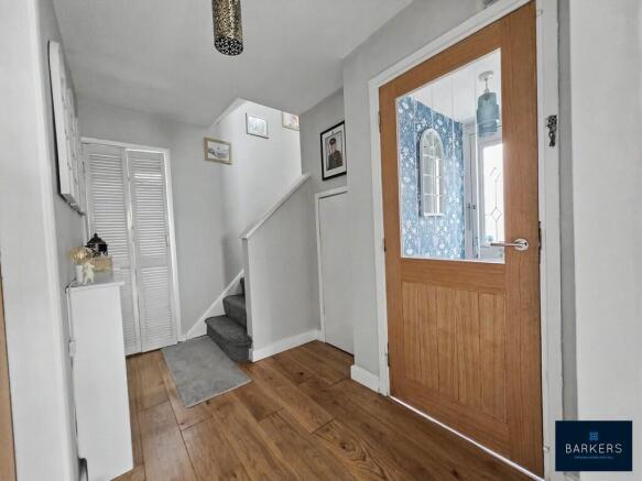 3 bed Semi-Detached for sale Image 6