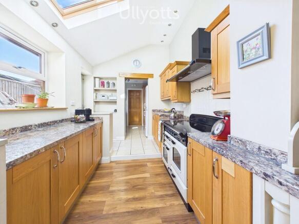 3 bed Terraced for sale Image 7