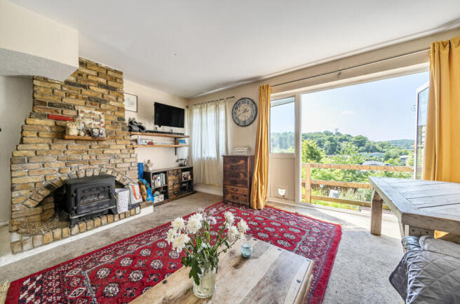 1303834-15-685451...