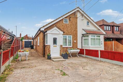 Nevendon Road, Wickford