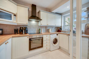 4, Regency Close, Chelmsford CM2 6DU