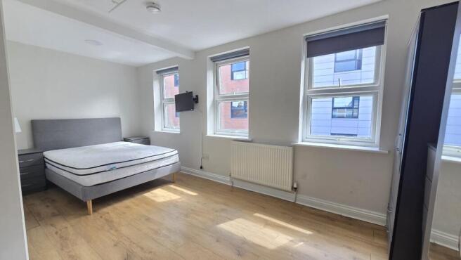 1 bed Flat to rent Image 4