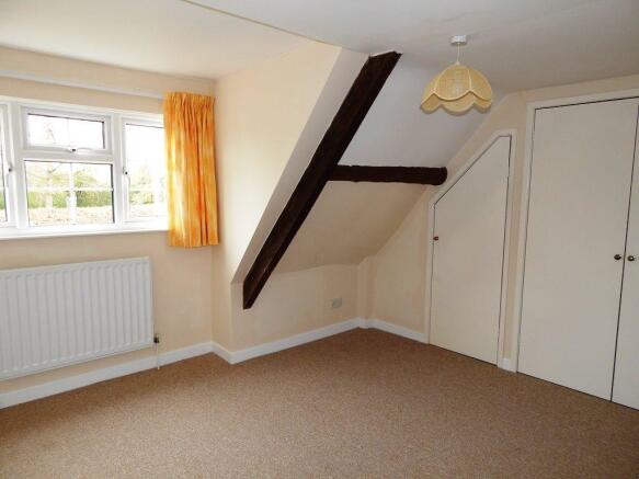 BEDROOM 2