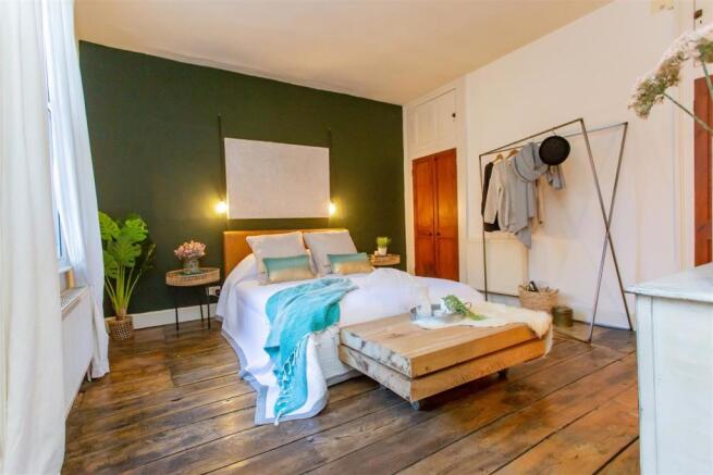 Bed 1 Frinton.jpg
