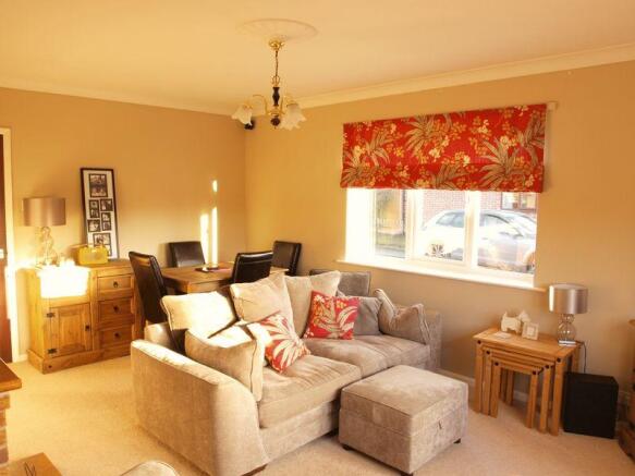 Dining/Lounge