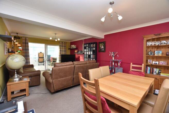 Lounge/Diner