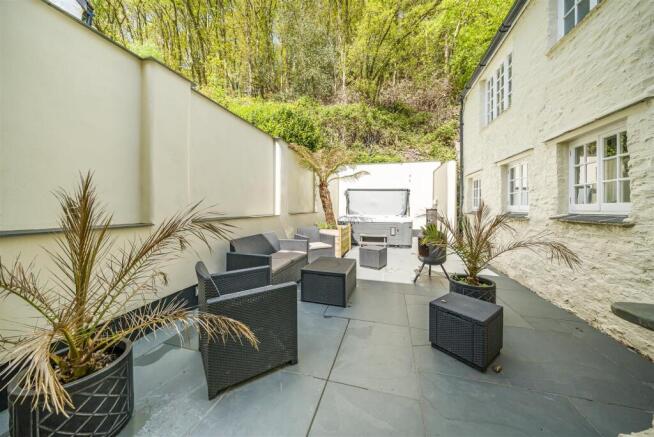 Courtyard Garden