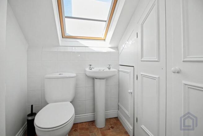 2 bed Flat for sale Image 9