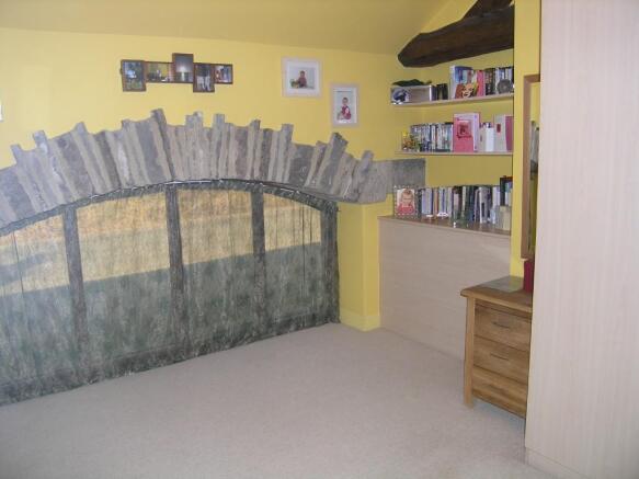 Photo 12