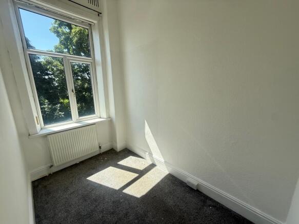2 bed Terraced to rent Image 9