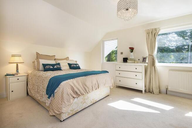 South Lodge, Hillsid