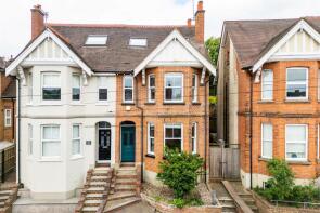52, Lynwood Road, Redhill RH1 1JS