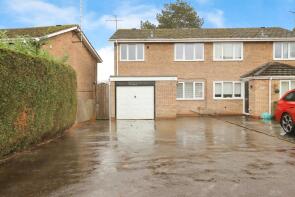61, Merton Close, Kidderminster DY10 3AF