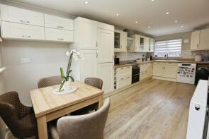 17, Rodney Close, Gosport PO13 8EJ