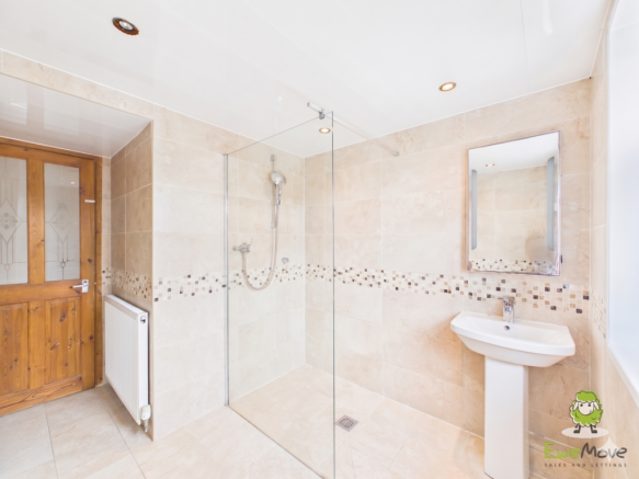 Bathroom. EmilyDimelowEwemoveWhitchurchandNantwich