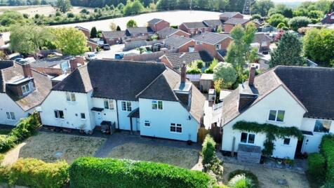 Hillcrest, Eversley Road, Arborfield Cross, Reading, RG2
