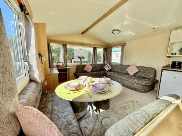 Willerby Vacation Se Lounge At Breydon Water Holid