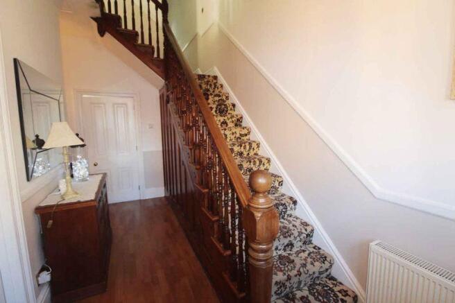 Entrance Hall(2)