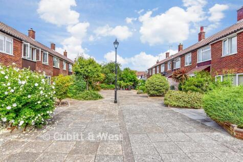 St. Thomas's Court, Portsmouth, Hampshire