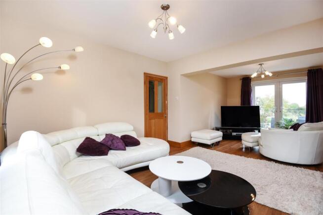 Sitting Room.JPG