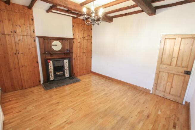 SITTING/ FAMILY ROOM